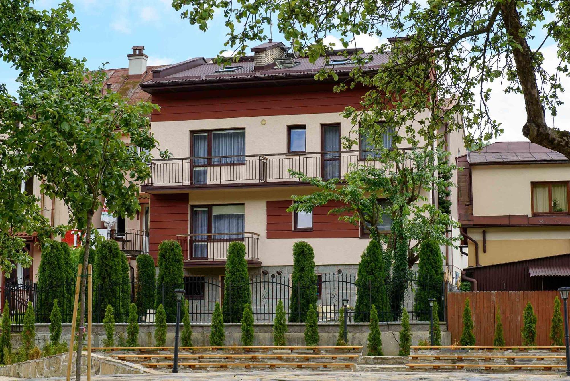 Villa Turris Apartamenty Przy Muszynskim Zamku 穆希纳 外观 照片